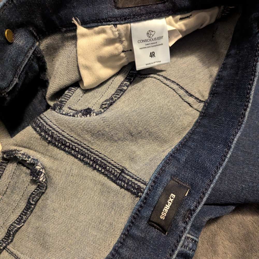 Express Flare Jeans